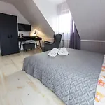 Gosciniec Pod Lipa ホームステイ Mikołajki
