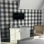 Gosciniec Pod Lipa * Mikołajki